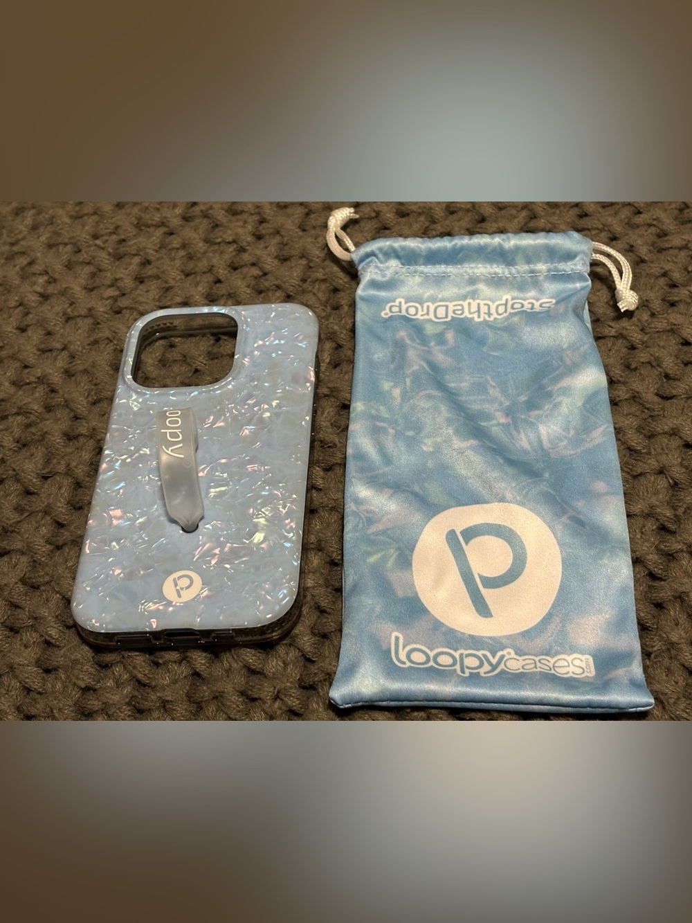Loopy iPhone 15 pro Case Shimmering Blue Opal Shell